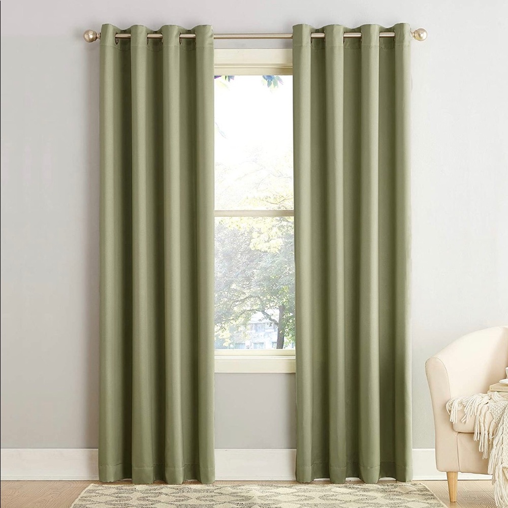 Sun Zero Barrow Energy Efficient Grommet Curtain Panel
